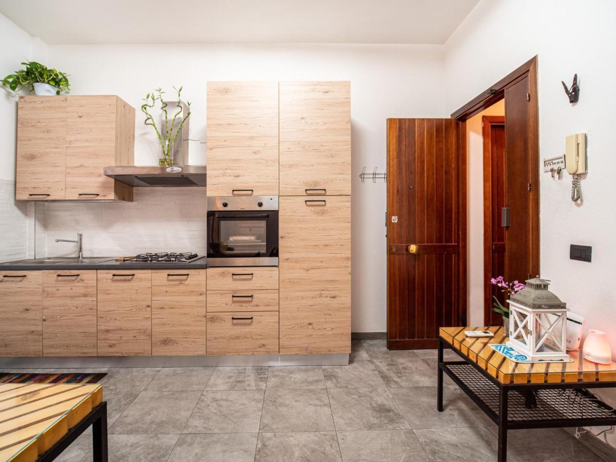 Little Diamond - City Centre Apartman Cagliari Kültér fotó