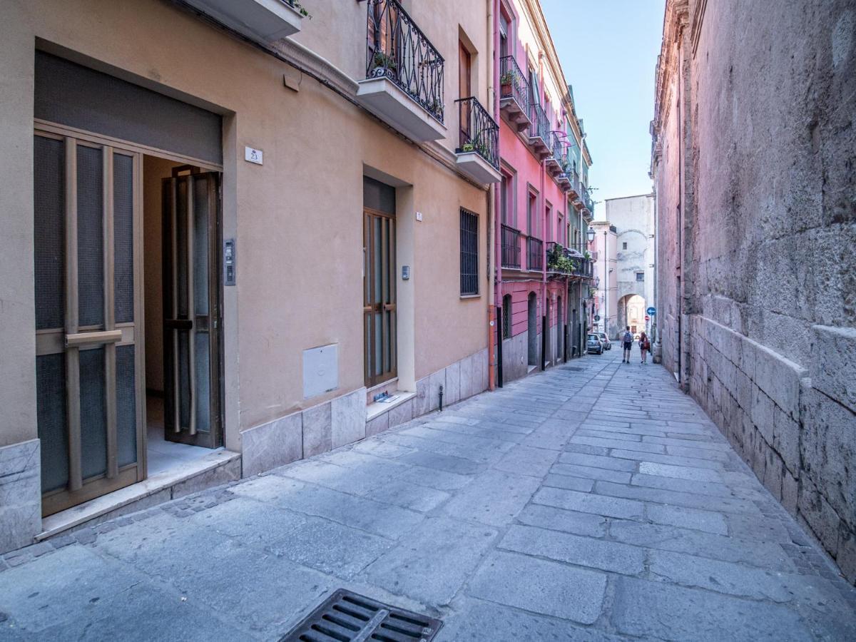 Little Diamond - City Centre Apartman Cagliari Kültér fotó